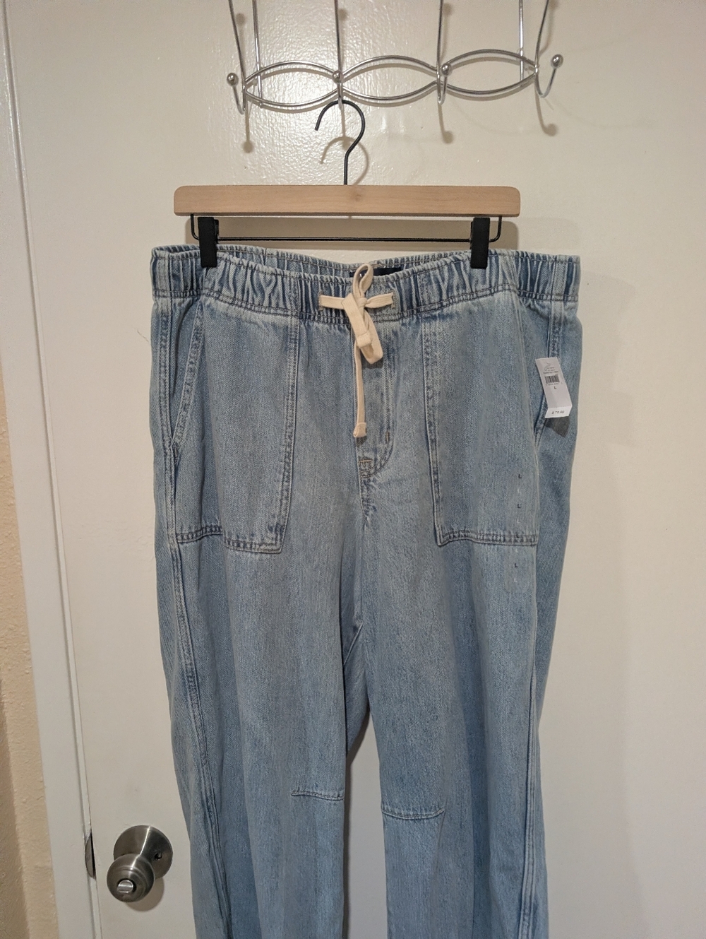 GAP NWT Pull-On Barrel Denim Jeans - Picture 4 of 15